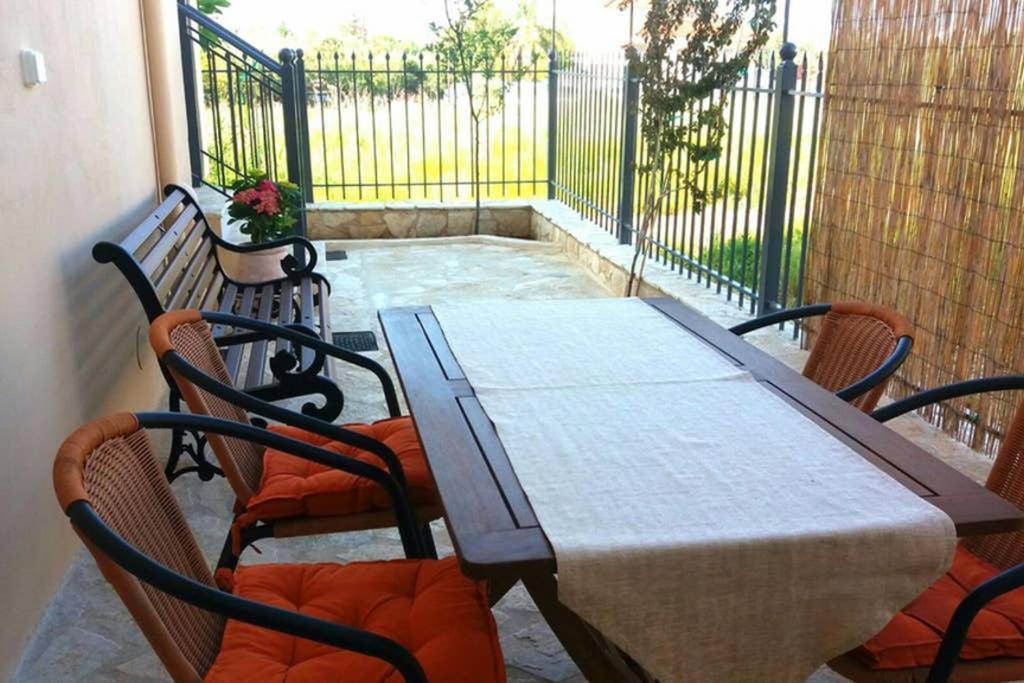 New, Modern, Bright And Independent Apartment 83 M2, With Garden, 5Min To The Beach And The City Center Каламата Екстериор снимка